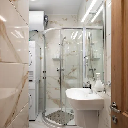 Modern 2br Stylish With 2 Balconies - Close To St Julian's & Sliema & Yacht Marina Apartmán Pietà