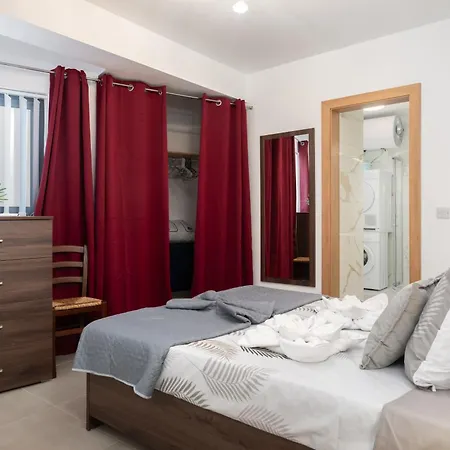 Modern 2br Stylish With 2 Balconies - Close To St Julian's & Sliema & Yacht Marina Apartmán *