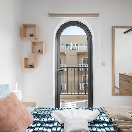 Modern 2br Stylish With 2 Balconies - Close To St Julian's & Sliema & Yacht Marina