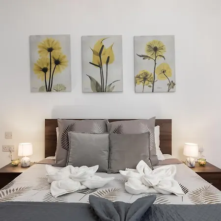 Modern 2br Stylish With 2 Balconies - Close To St Julian's & Sliema & Yacht Marina Appartamento Pietà