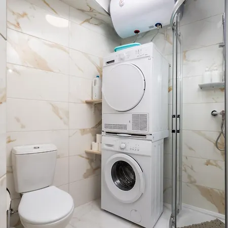 Modern 2br Stylish With 2 Balconies - Close To St Julian's & Sliema & Yacht Marina Appartamento Pietà