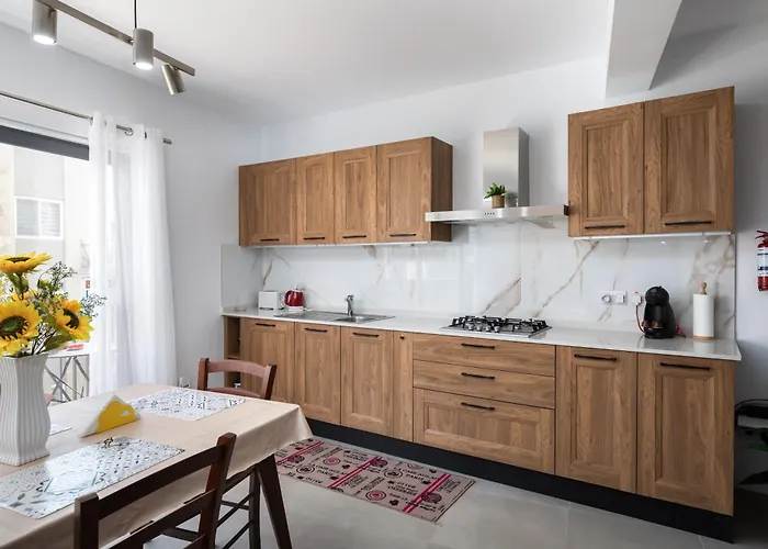 Modern 2br Stylish With 2 Balconies - Close To St Julian's & Sliema & Yacht Marina Апартаменты